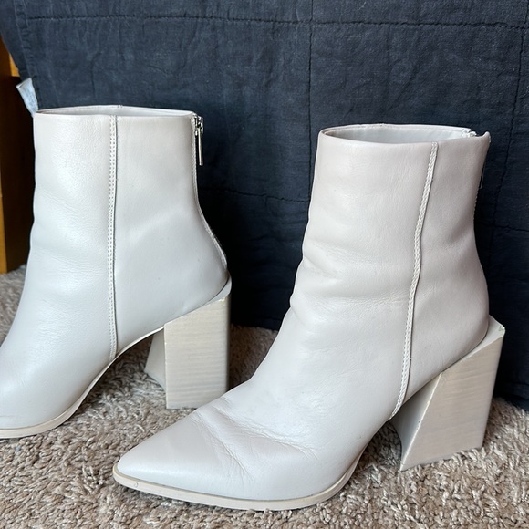 Cream and tan Steve Madden Ankle Booties - Picture 2 of 7